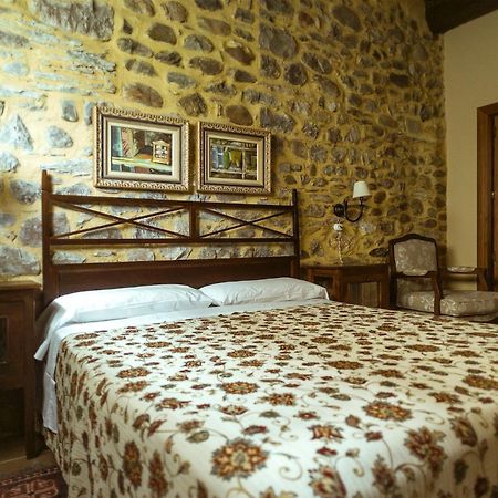 Hotel El Tiempo Recobrado Villamartin de la Abadia Exterior foto